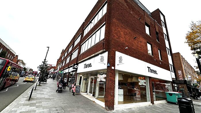 3 Bedroom Flat To Rent In Passey Place, London, SE9