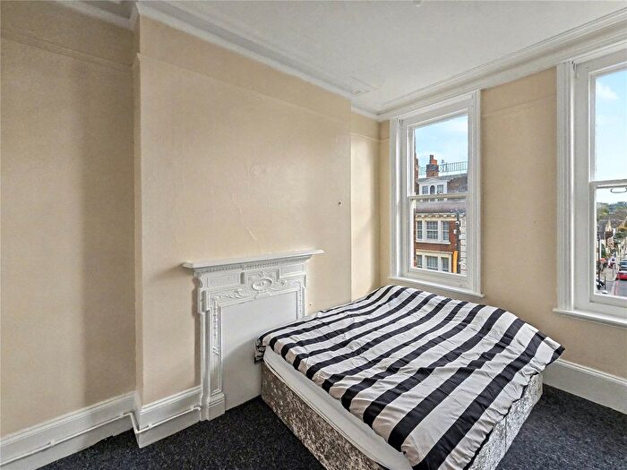 1 Bedroom Property To Rent In Streatham High Road, London, SW16