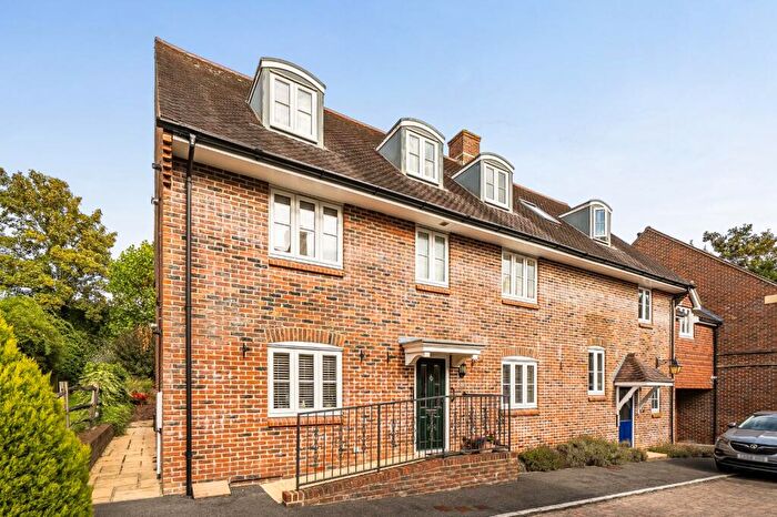 2 Bedroom Flat For Sale In Gunners Mews, Bishops Waltham, Southampton, Hampshire, SO32