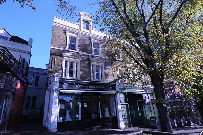 2 Bedroom Flat To Rent In Tranquil, Blackheath, SE3