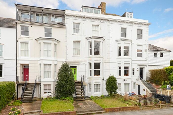 1 Bedroom Apartment To Rent In Old Dover Road, Canterbury, CT1