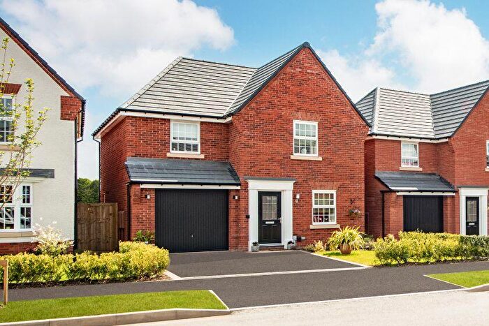 3 Bedroom Detached House For Sale In Walton Road, Drakelow, DE15