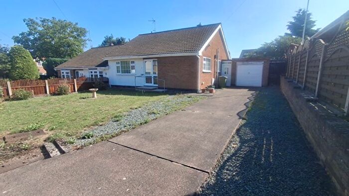 2 Bedroom Semi-Detached Bungalow For Sale In Burton Rise, Walesby, NG22