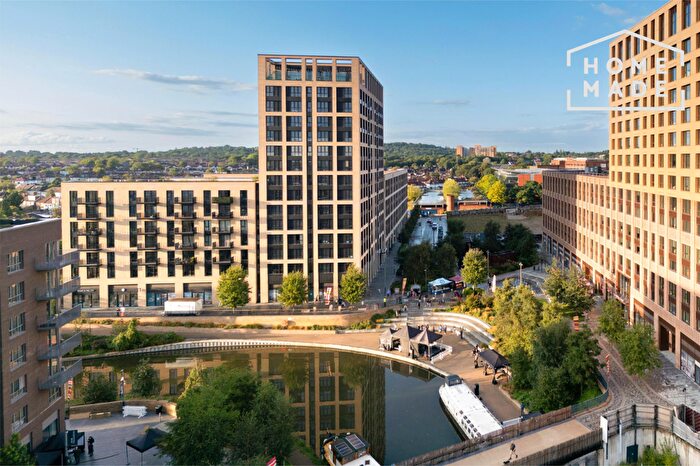 2 Bedroom Flat To Rent In Greenford Quay, Greenford, UB6