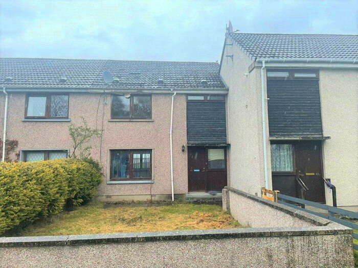 2 Bedroom End Of Terrace House For Sale In Kirkside, Alness, Highland, IV17