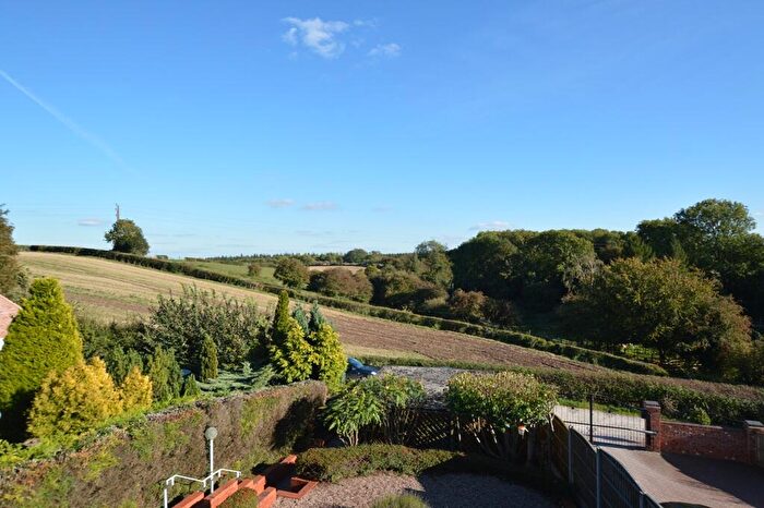 5 Bedroom House To Rent In Cracroft Lane, Scarcliffe, Chesterfield, S44