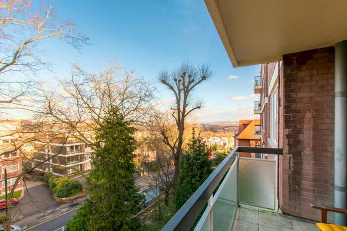 2 Bedroom Flat To Rent In Shepherds Hill, Highgate, London, N6