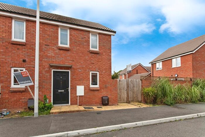 2 Bedroom End Of Terrace House For Sale In Linhay Road, Cranbrook, Exeter, Devon, EX5