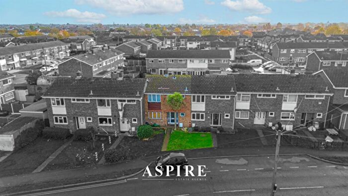 3 Bedroom House For Sale In Link Road, Canvey Island, SS8