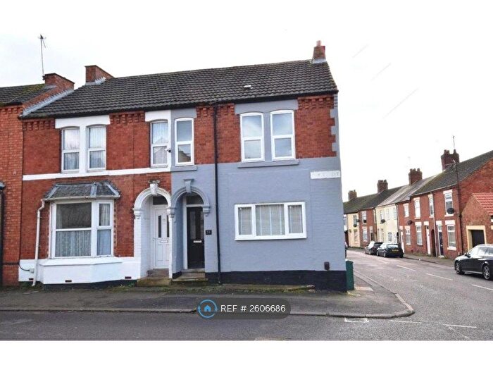 3 Bedroom End Of Terrace House To Rent In Fox Street, Rothwell, Kettering, NN14