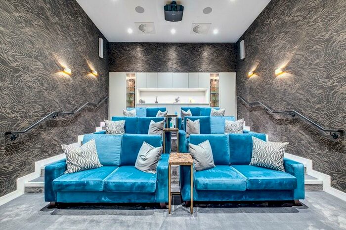 3 Bedroom Apartment To Rent In The Barker, Snow HIll Wharf, Birmingham, B4