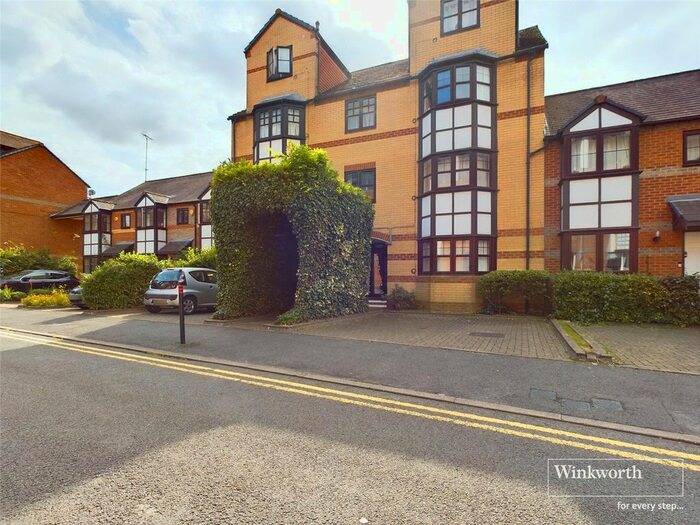 1 Bedroom Flat To Rent In Simmonds Street, Reading, Berkshire, RG1