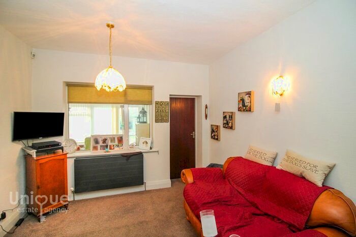 3 Bedroom Semi-Detached House For Sale In Lime Grove, Lytham St. Annes, Lancashire, FY8