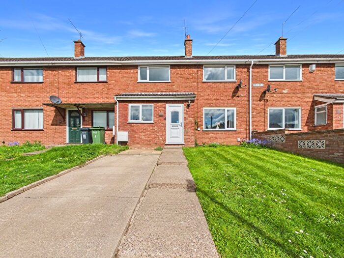 3 Bedroom Terraced House For Sale In Rea Way, Worcester, Worcestershire, WR2