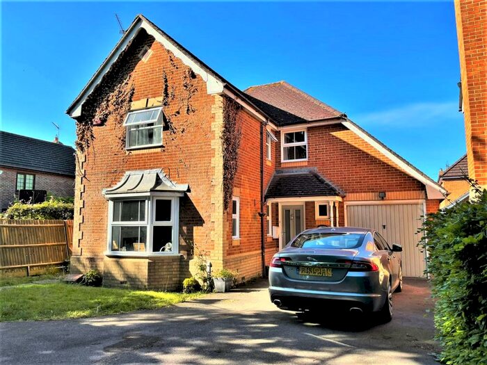 4 Bedroom House To Rent In Ingrebourne Way, Didcot, OX11