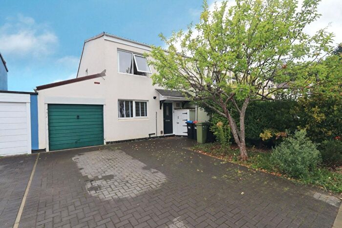 4 Bedroom Semi Detached House For Sale In Thane Court, Stantonbury, Milton Keynes, Buckinghamshire, MK14