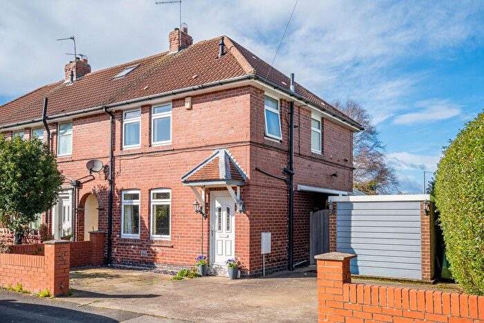 3 Bedroom End Terrace House For Sale In Woolnough Avenue, Osbaldwick, York, YO10