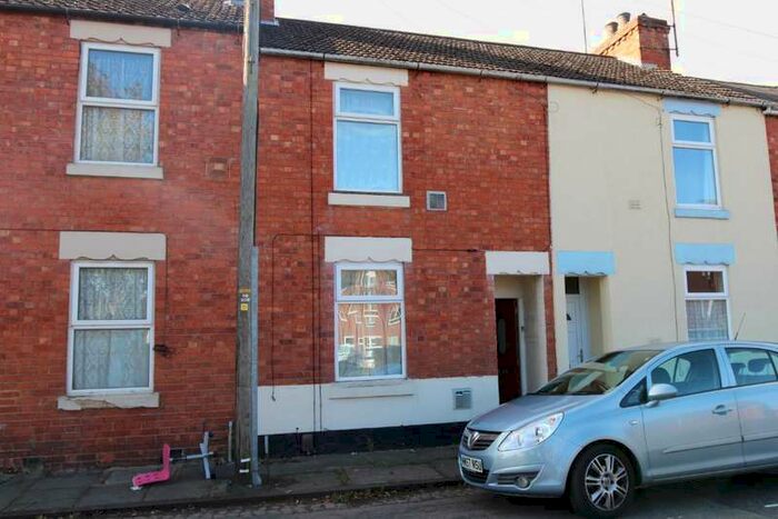 2 Bedroom Property To Rent In Sandhill Road St James, Northampton, NN5