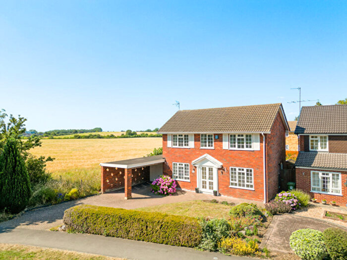 4 Bedroom Detached House For Sale In Grove Road, Tring, HP23