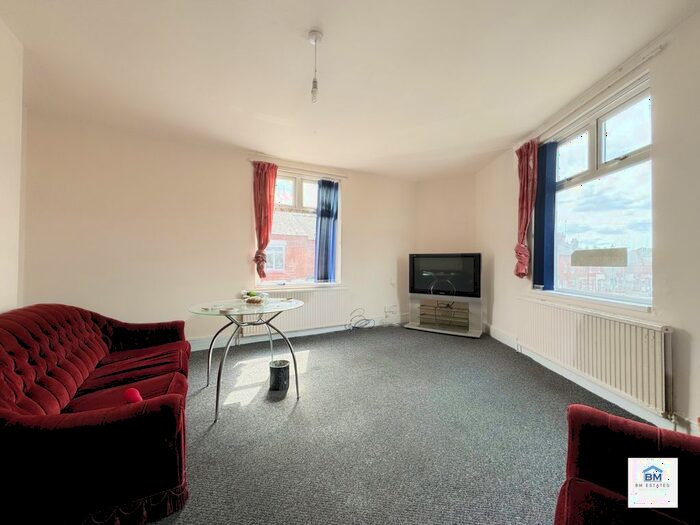 2 Bedroom Flat To Rent In St Saviours Road, Leicester, LE5