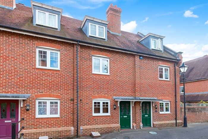 3 Bedroom Town House To Rent In Coopers Lane, Abingdon, OX14