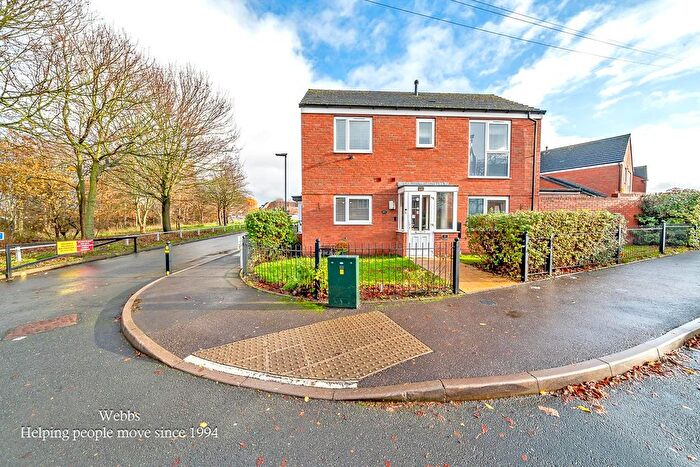 3 Bedroom Semi Detached House For Sale In Pennine Way, Willenhall, WV12
