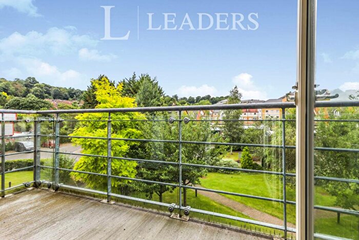 2 Bedroom Apartment To Rent In Woolsack Way, Godalming, GU7