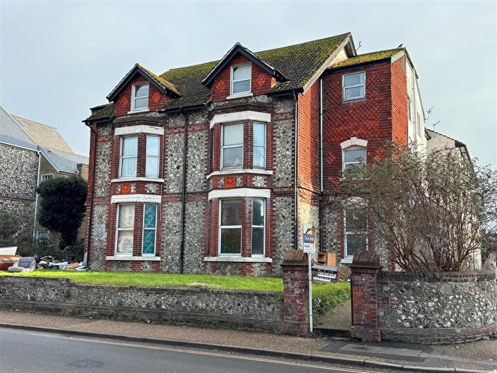 Studio For Sale In Arundel Road, Littlehampton, BN17