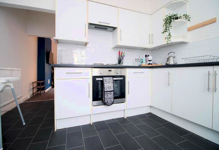 2 Bedroom Serviced Apartments To Rent In Bath Buildings, Bristol, Somerset, BS6