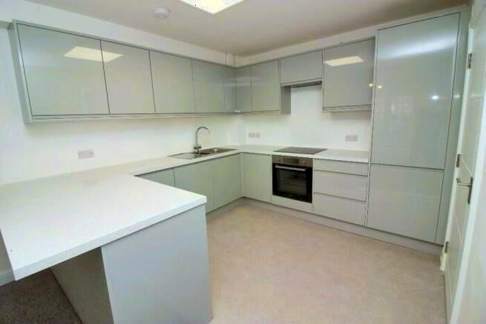 1 Bedroom Flat To Rent In Western Road, Borough Green, TN15