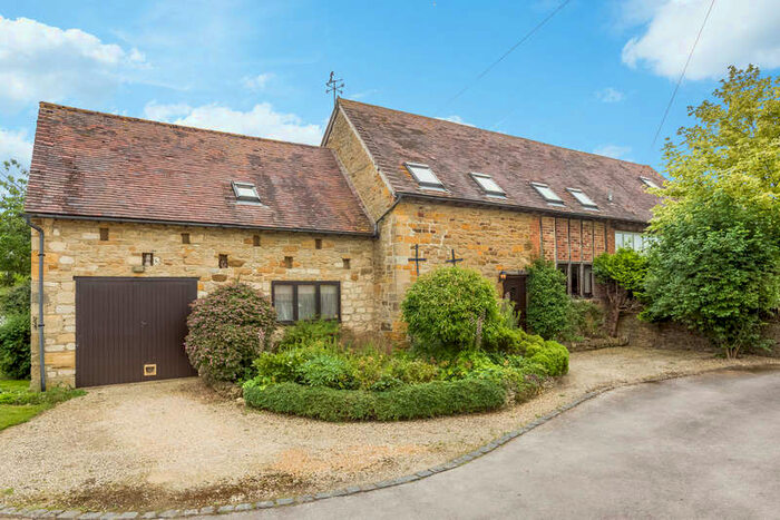 4 Bedroom Unique Property For Sale In Burmington, Shipston-on-stour, CV36