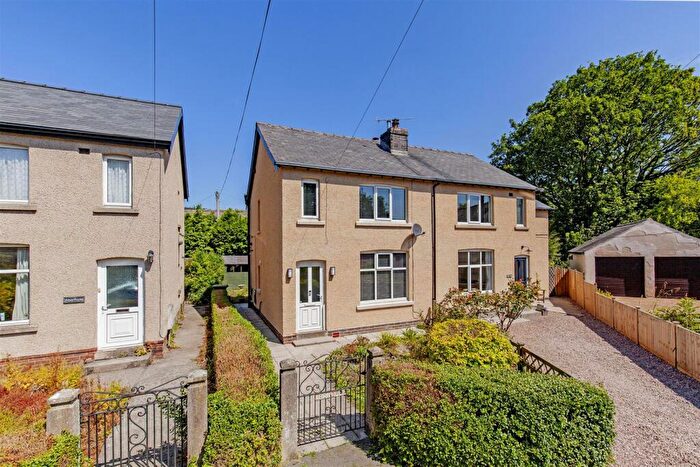 2 Bedroom House For Sale In Kernville, Mill Bridge, Castleton, S33