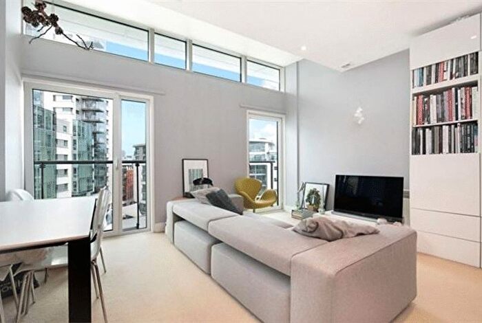 1 Bedroom Flat To Rent In Empire Square South, Empire Square, London, SE1