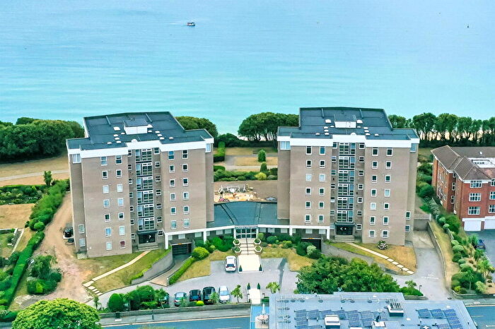 3 Bedroom Flat To Rent In Boscombe Cliff Road, Bournemouth, BH5