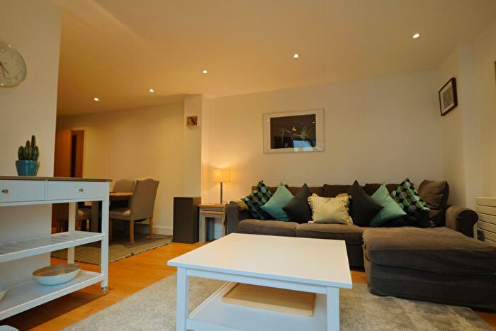 2 Bedroom Flat To Rent In Anchorage, Gaol Ferry Steps, Bristol, BS1