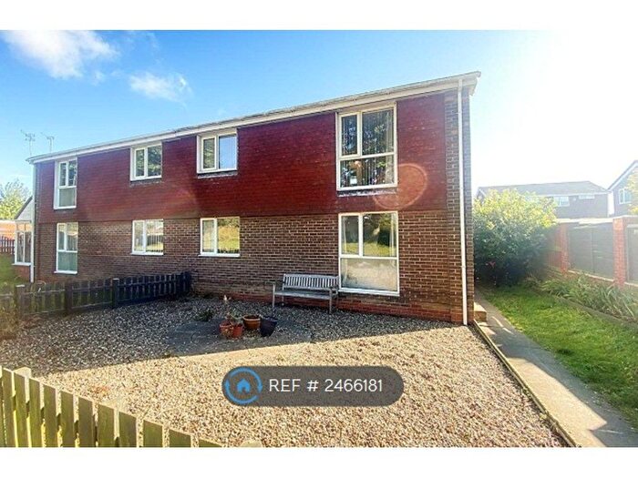 2 Bedroom Flat To Rent In Exeter Road, Wallsend, Tyne And Wear, NE28