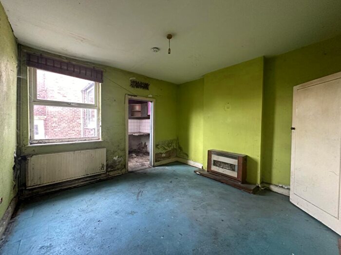 3 Bedroom Terraced House For Sale In Albany Street, Rotherham, S65