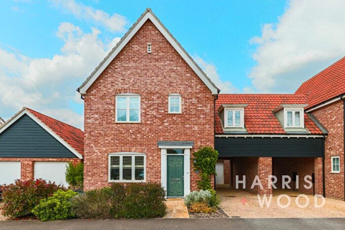 3 Bedroom Link Detached House For Sale In Roe Deer Drive, Capel St. Mary, Ipswich, Suffolk, IP9