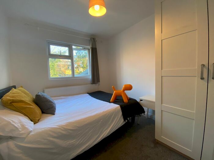 1 Bedroom Property To Rent In Hughenden Road, High Wycombe, HP13