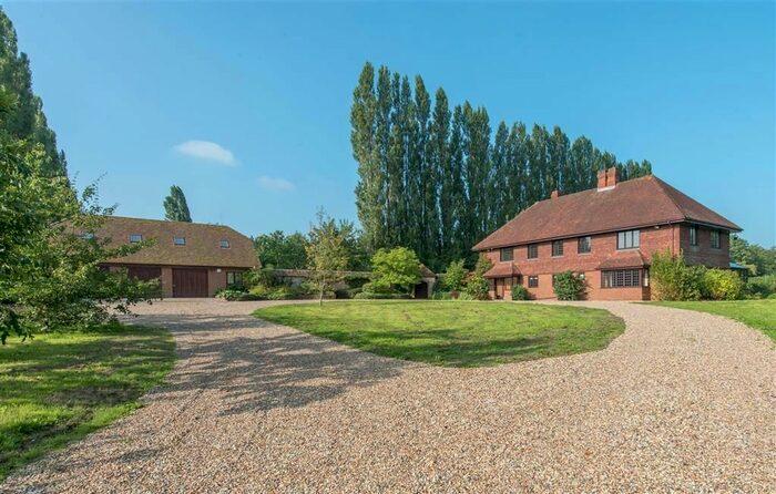 6 Bedroom Detached House To Rent In Teston Road, Offham, West Malling, ME19