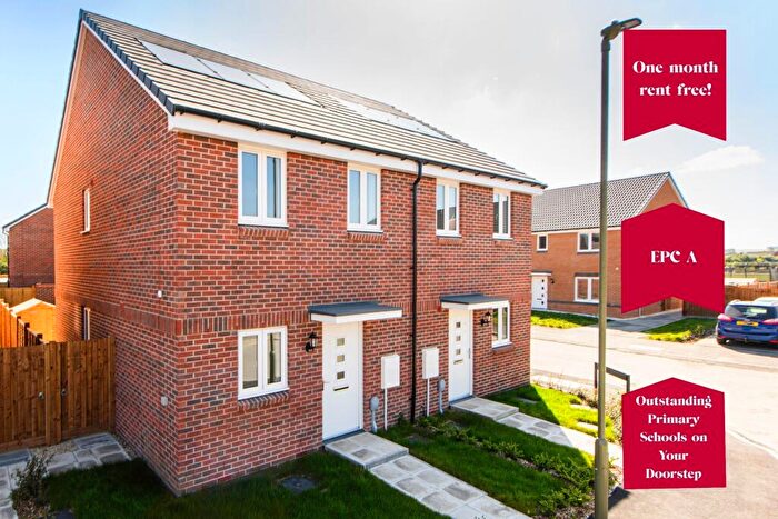 3 Bedroom Semi-Detached House To Rent In Bristol Drive, Grove, OX12