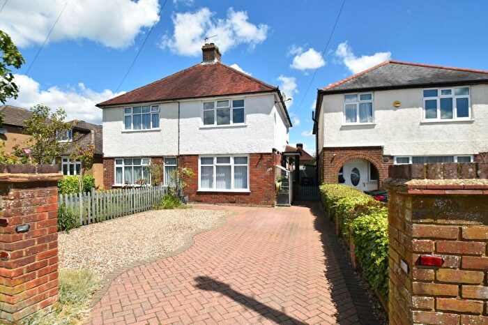 3 Bedroom Semi-Detached House For Sale In Chartridge Lane, Chesham, HP5