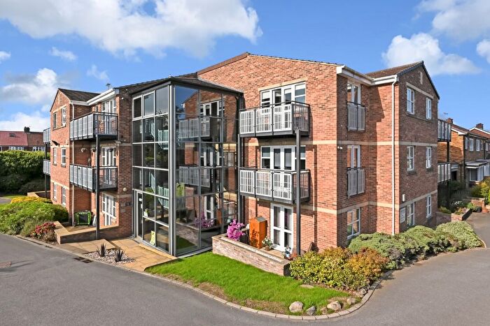 2 Bedroom Flat For Sale In Gate House, Boroughbridge Road, York, YO26