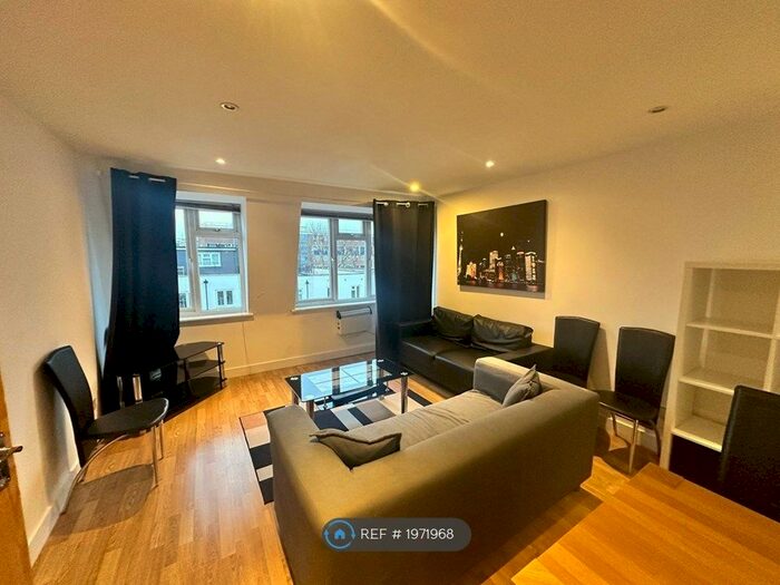 2 Bedroom Flat To Rent In Southwark Park Road, London, SE16