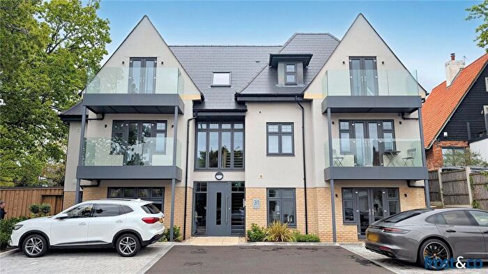 2 Bedroom Apartment For Sale In Danecourt Road, Lower Parkstone, Poole, Dorset, BH14