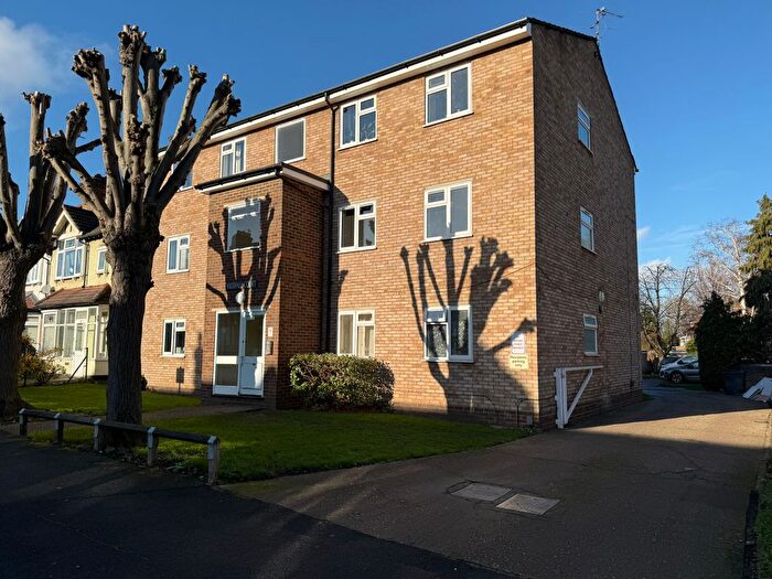 2 Bedroom Flat To Rent In Grant Road, Croydon, CR0