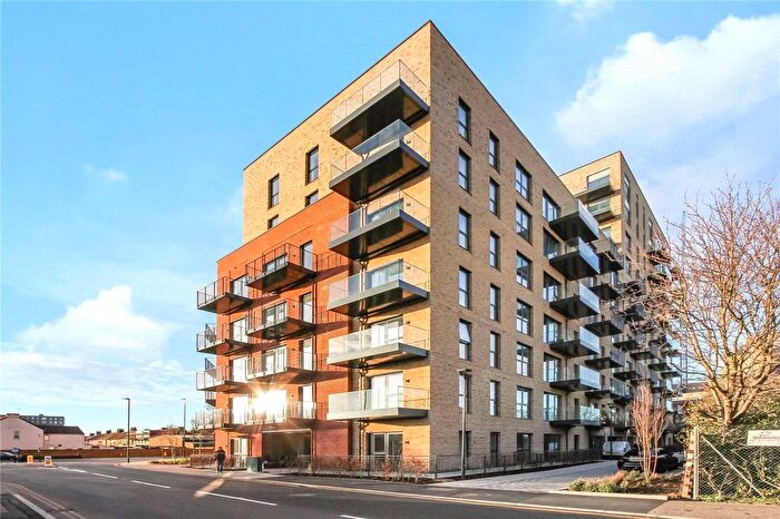 1 Bedroom Flat To Rent In Samuelson House, Merrick Road, Southall, UB2