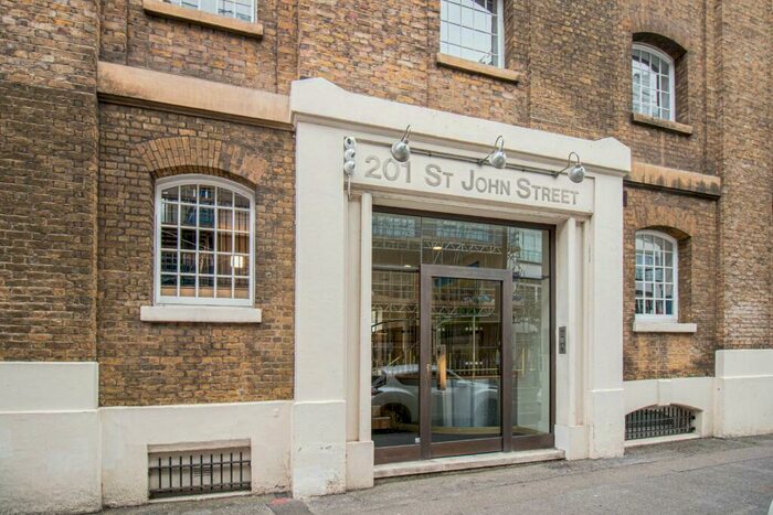 3 Bedroom House To Rent In St. John Street, Clerkenwell, EC1V
