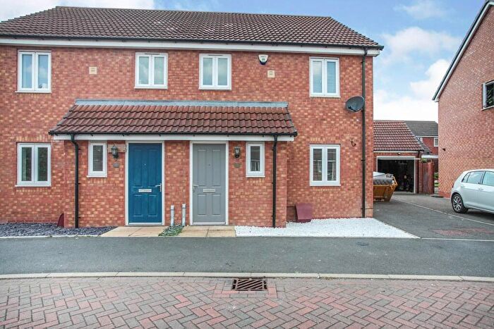 3 Bedroom Semi-Detached House To Rent In Auburndale Avenue, Coventry, CV4