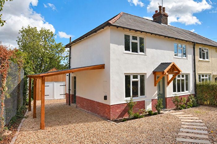 3 Bedroom Semi-Detached House For Sale In Melbourne Road, Stamford, PE9